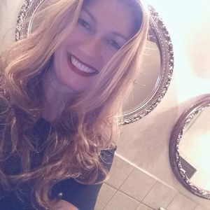 Meet your Posher, Stacy l.